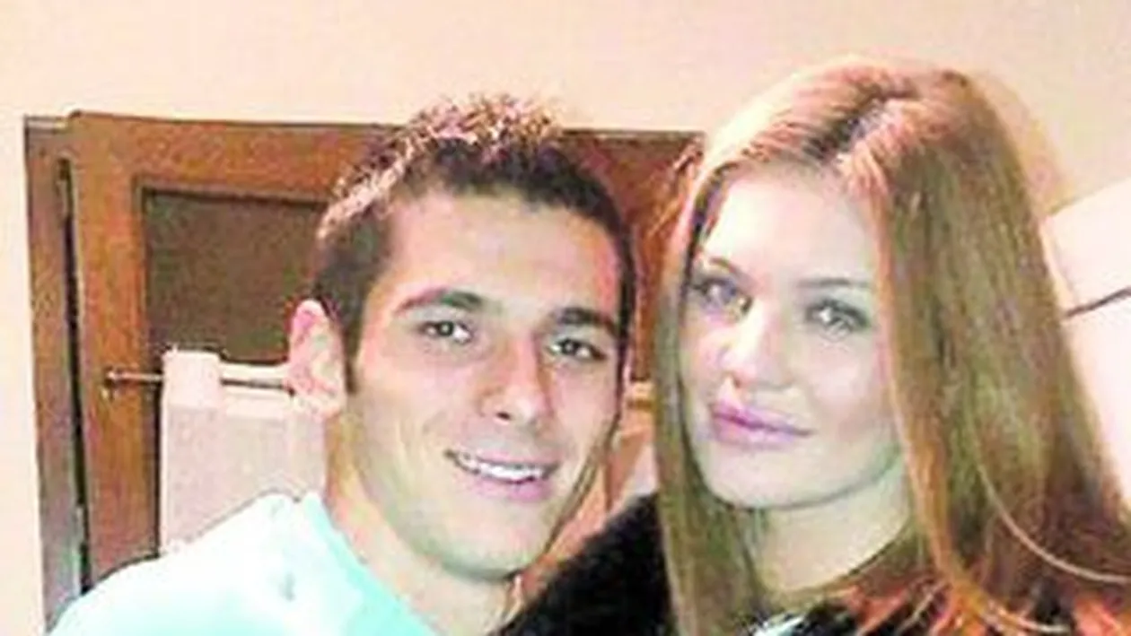 Protejatul Briliantului de la Cesena se iubeste cu o bunaciune. Il imita pe Mutu si la capitolul femei