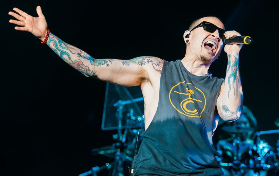 Prima reacţie a trupei LINKIN PARK, după ce solistul CHESTER BENNINGTON s-a sinucis. Lumea muzicală e în doliu! Ce a transmis RIHANNA