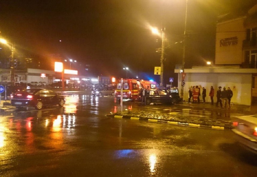 Ghinion teribil! A venit din Israel şi a făcut accident! Şoferiţa de 24 de ani conducea…