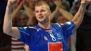 Strigător la cer! Ucigaşii lui Marian Cozma au regim preferenţial în închisoarea din Ungaria