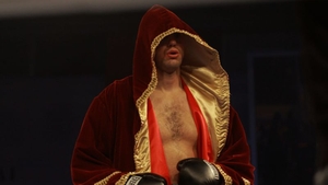 Un roman URIAS face senzatie in SUA! Povestea fabuloasa a lui Cojanu, boxeurul care este comparat de americani cu Klitschko!