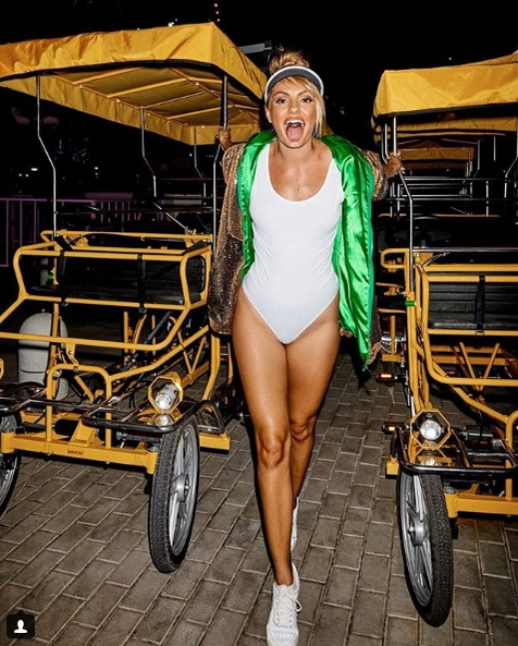 Christina Ich a răbufnit în public, după ce Alexandra Stan i-a atras atenția: “Este un drog, așa cum alcoolul și antidepresivele”