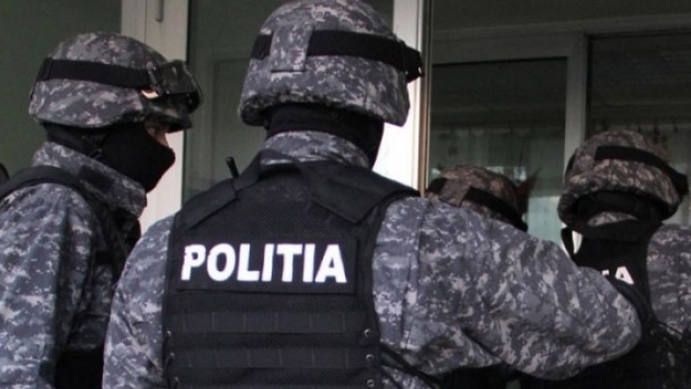 Dezvaluiri de senzatie despre gruparea "Academia infractorilor romani". Le puneau cutitul in mana si...