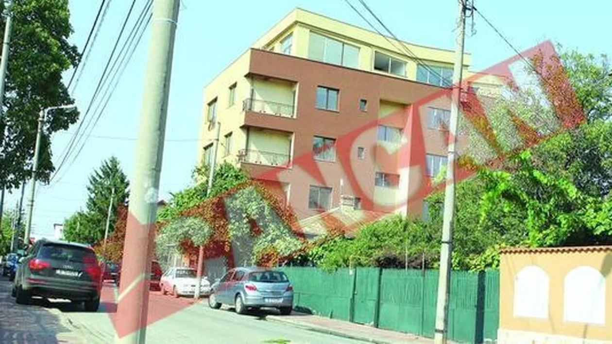 Un bloc de patru etaje, ridicat fara autorizatie