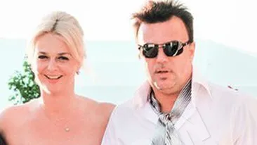 Iuliana Marciuc a fost parasita de Enache la botezul lui Maruta! De ciuda, s-a indopat cu ciocolata