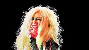 Christina Aguilera, de nerecunoscut la concertul in memoria lui Michael Jackson. Nepieptanata si mai grasa ca niciodata