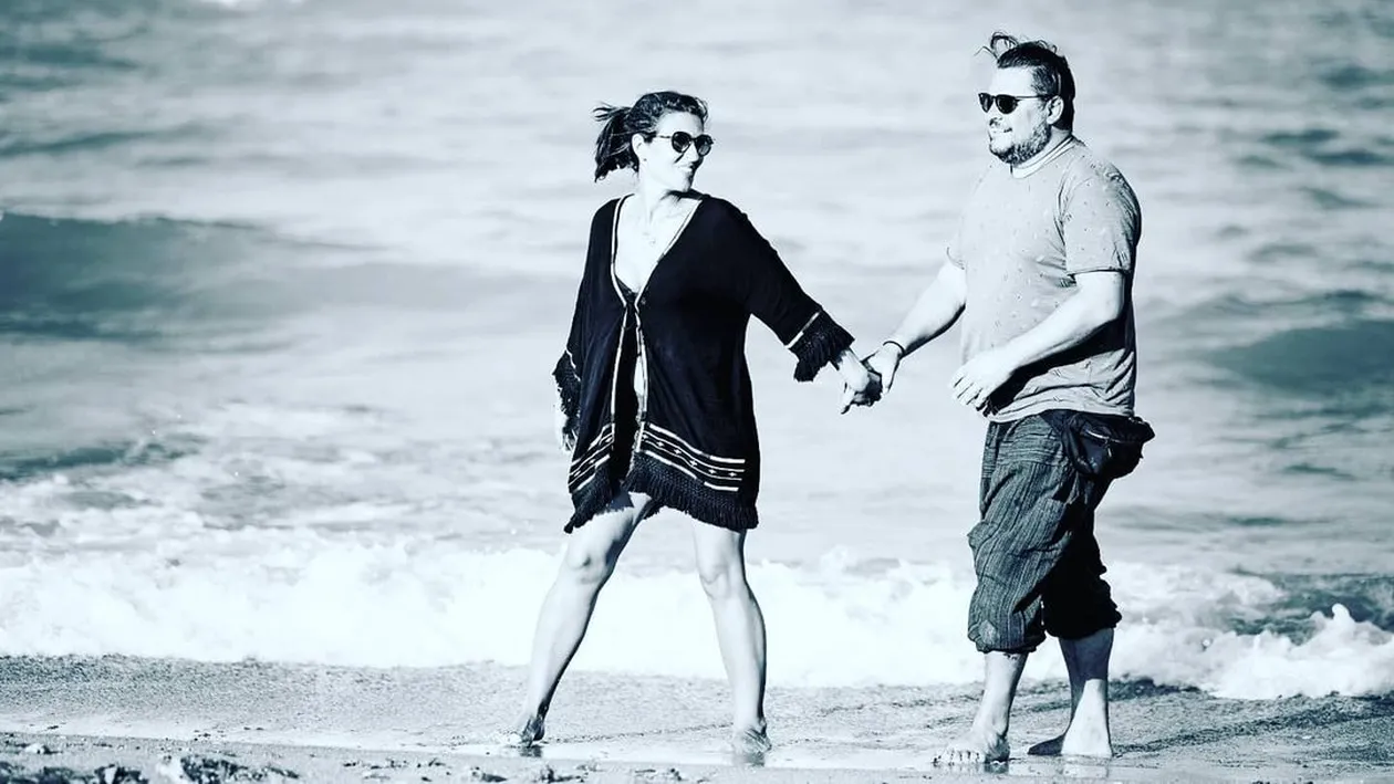 Cum s-au cunoscut Mihai Bobonete şi soţia sa: A fost o seară faină în cantina internatului