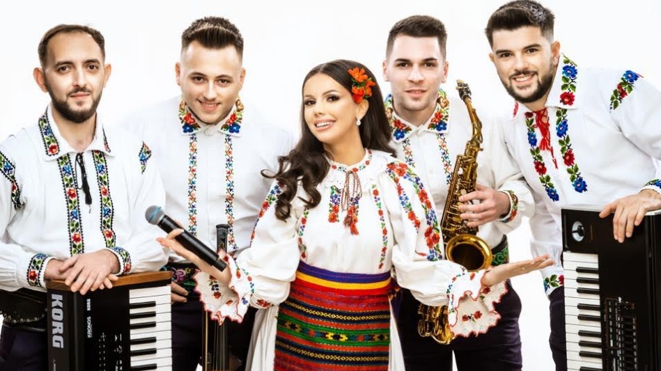 Veste cumplită pentru o cunoscută cântăreață de muzică populară! Bunicii ei, infectați cu coronavirus: ”Cele mai negre clipe!”