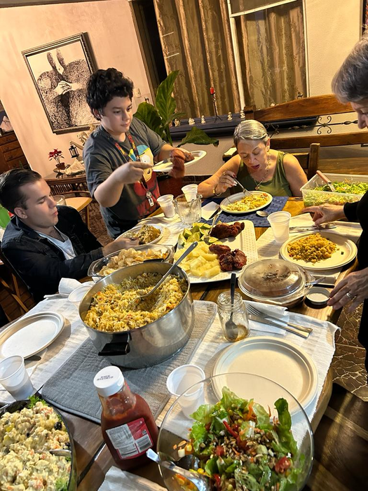 Mama și fiii lui Dragoș Dolănescu