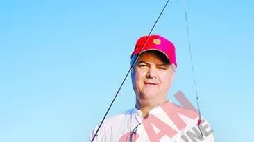 Povesti pescaresti cu fostul premier Adrian Nastase Am prins 20 de stiuci in Delta!