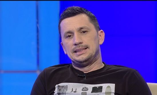 Flick, poezie haioasă pentru Mirela Vaida: ”O casă de toată fița… pentru că ai difuzat vulpița”