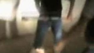 VIDEO IMAGINI EXTREM DE VIOLENTE! Traficantii de droguri au torturat si au ucis un barbat pe care apoi l-au transat cu toporul