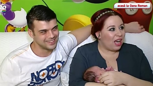 Ce planuiesc Oana Roman si Anca Serea! Si-au lasat “rand” la biserica pentru ca imediat dupa Paste sa dea fuga la cristelnita