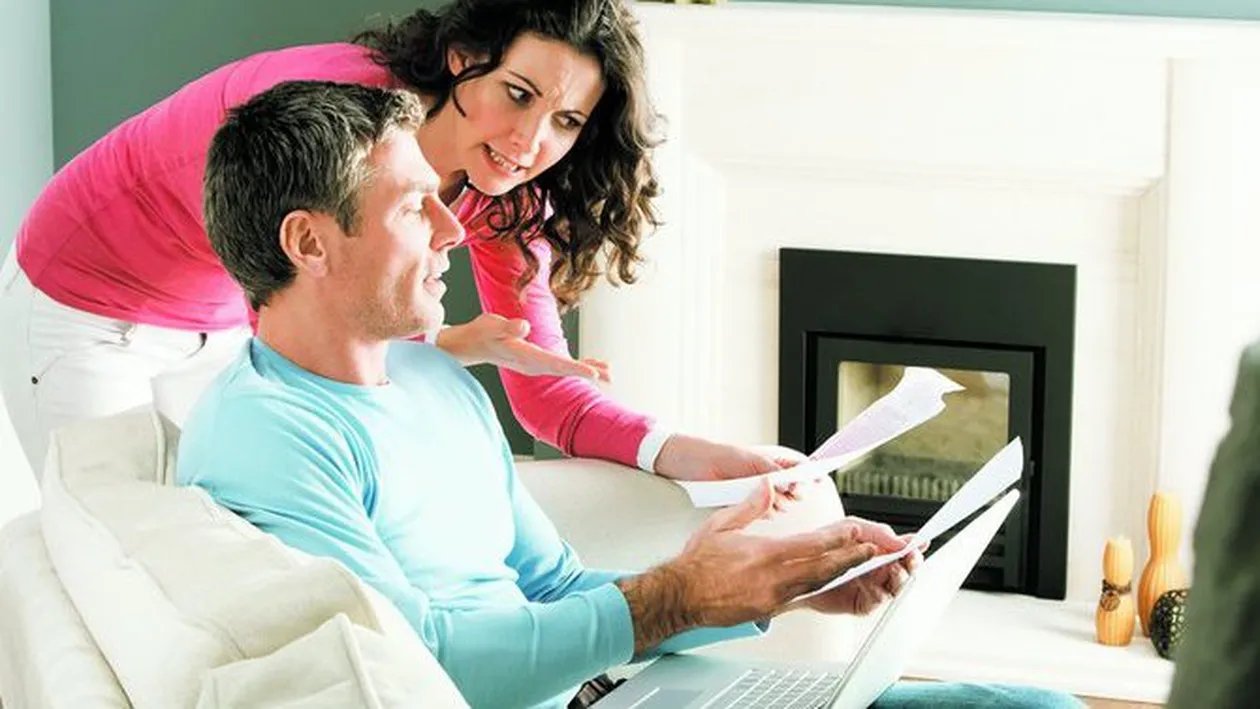 Cine e finantistul in casa? Tu sau el?
