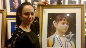 FOTO! O mare gimnastă din România a pozat complet dezbrăcată într-o revistă pentru bărbaţi