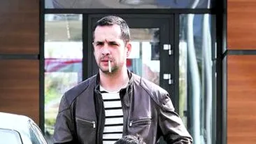 Roluri impartite in familia lui Madalin Ionescu! Ea la discoteca, el cu copilul!