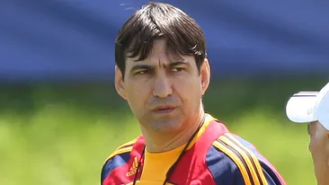 Un cunoscut cantaret l-a facut PRAF pe Victor Piturca: Stapaneste mai bine zarurile decat acest sport