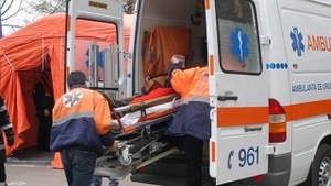 Un tren s-a ciocnit cu un autobuz si un camion, accident soldat cu 90 de raniti
