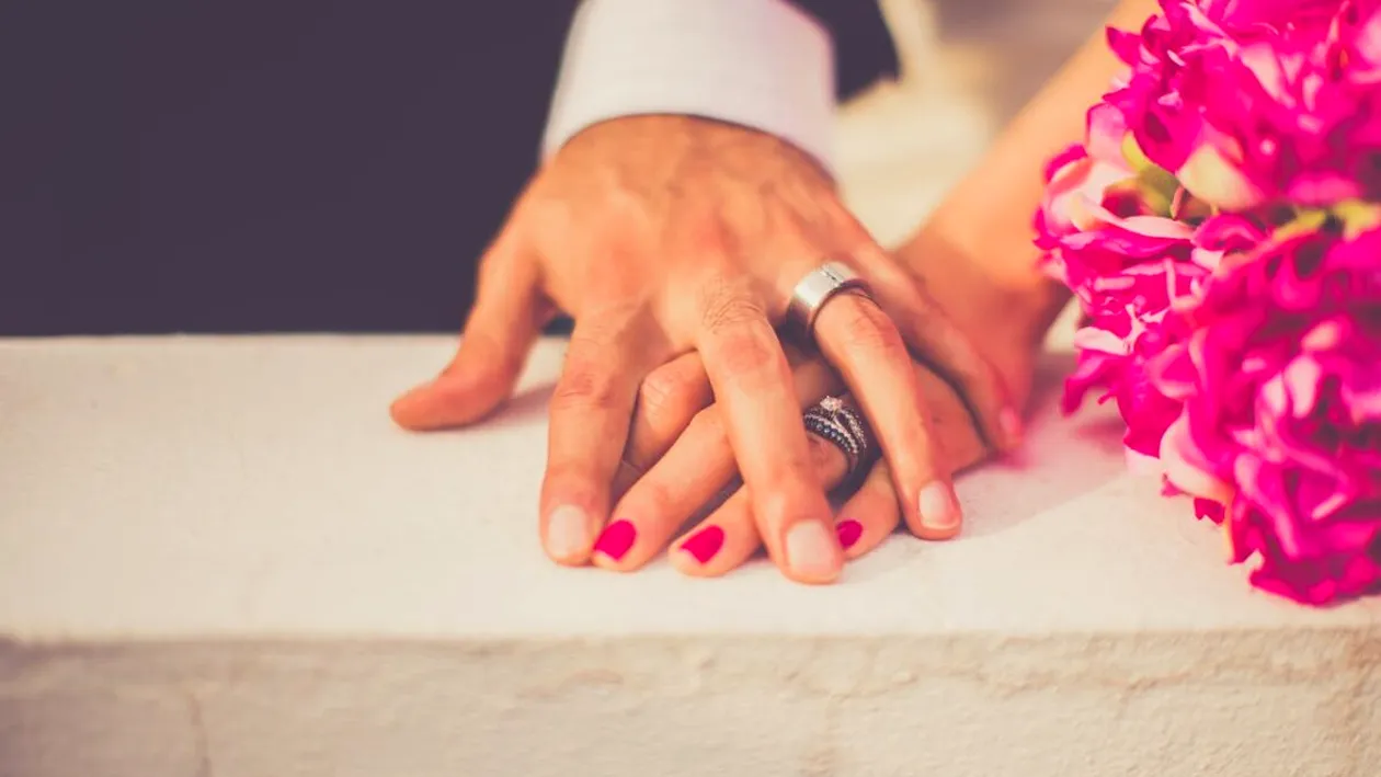 Bat clopote de nuntă în showbiz! A cerut-o de soție, după o relație de 6 ani, și actrița a spus „Da!”