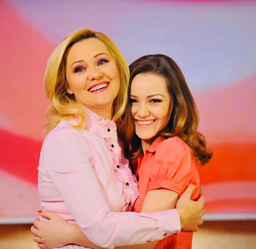 Elena Lasconi și fiica ei, Oana/ Sursa foto: Facebook
