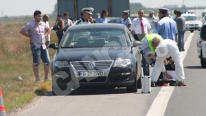 Jaf armat pe autostrada Bucuresti-Pitesti! O masina care transporta bijuterii a fost atacata si pradata de 20 de kilograme de aur!