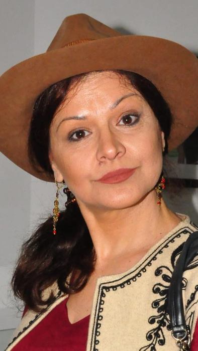 Maria Buză, la o ședință foto