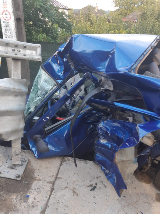 Trei accidente grave în această dimineață! Un tânăr de 28 de ani a ajuns în comă, la spital. FOTO