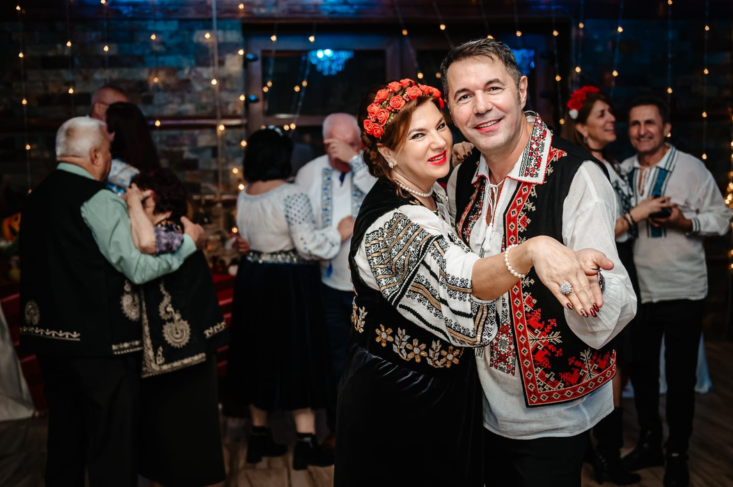 Mihaela Borcea si Sorin Rap la petrecerea de logodnă
