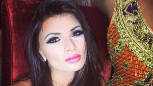 Ramona Gabor a sarbatorit Revelionul in Spania! Vezi cat de fericita e in bratele iubitului arab