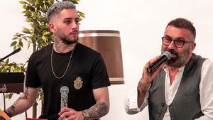 Ioniţă de la Clejani a depus o plângere la Poliție împotriva băiatului său, după ce Fulgy l-a ameninţat Live pe YouTube: “A fost transportat la o unitate spitalicească”