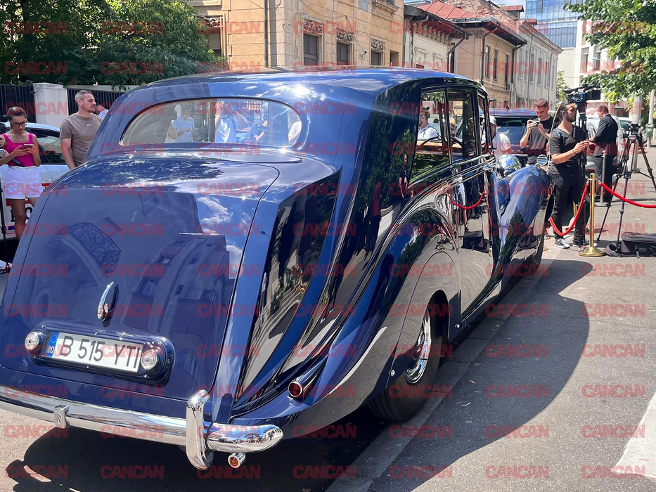Kira Hagi se mărită cu Thomas Ferfelis! Toate detaliile despre evenimentul anului: cadoul UNIC oferit de Ion Ţiriac şi… Imagini SPECTACULOASE de la nuntă