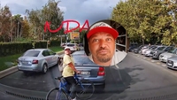 Puya, prima reacție după ce a fost surprins în timp ce făcea slalom printre mașini cu bicicleta: ”Mi se pare aiurea că deranjez”