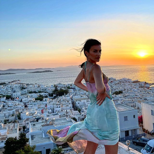 Ruxi: "Mi-ar plăcea să mă mut undeva!" / Sursa Foto: Instagram.com