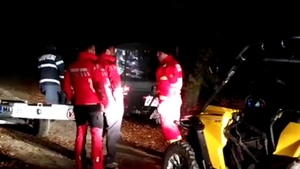 Intervenție de urgență în Munții Baiului după ce un bărbat a căzut într-o râpă de 100 de metri