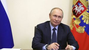 Cum arată bolidul de 1 milion de dolari al lui Vladimir Putin? Este făcut să reziste chiar şi atacurilor chimice