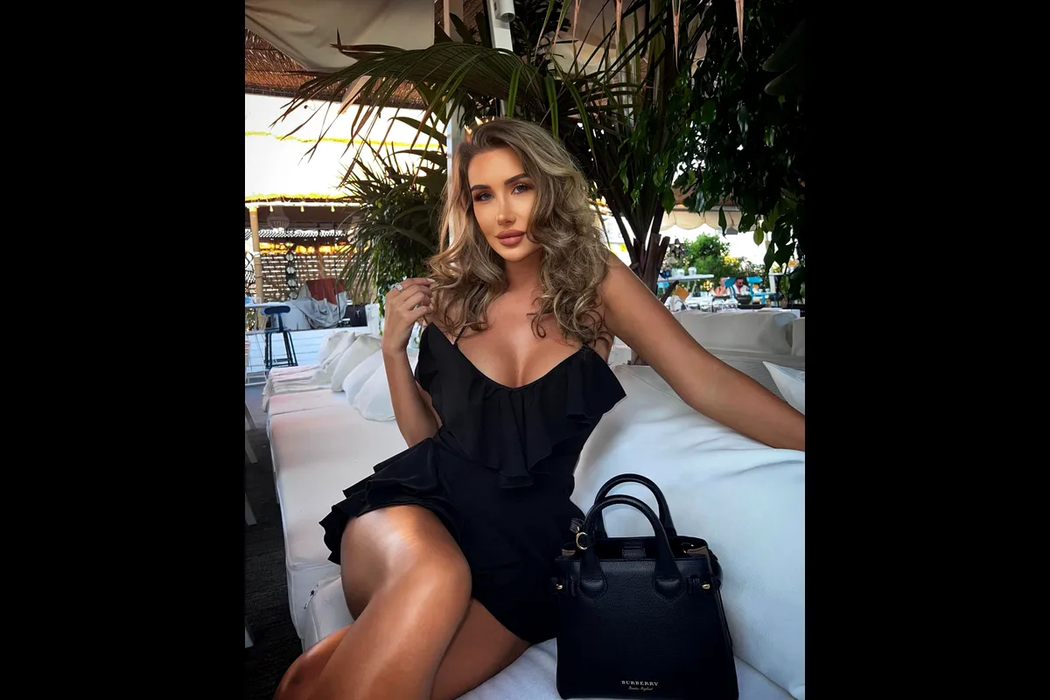 Cine e Antonela Pătruț, noua iubita a lui Arpad Paszkany și fosta ispită de la Insula Iubirii, de pe Antena 1