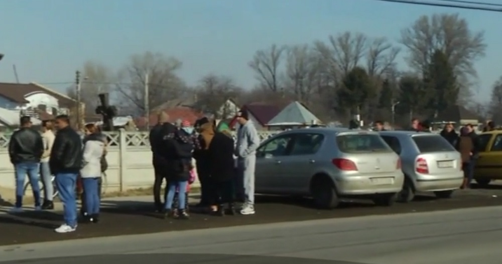 Tânăra ucisă de militarul din Titu, condusă pe ultimul drum! În urma ei, au rămas doi copii orfani de mamă. Ce au aflat anchetatorii despre Florin Oprea, fost subofiţer MApN