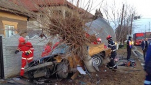 "Circula cu viteză şi a pierdut controlul volanului". Un fotbalist din România a murit într-un groaznic accident rutier