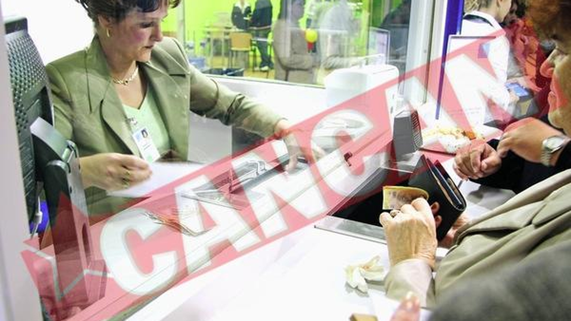 Cum se scuza romanii ca sa scape de datorii