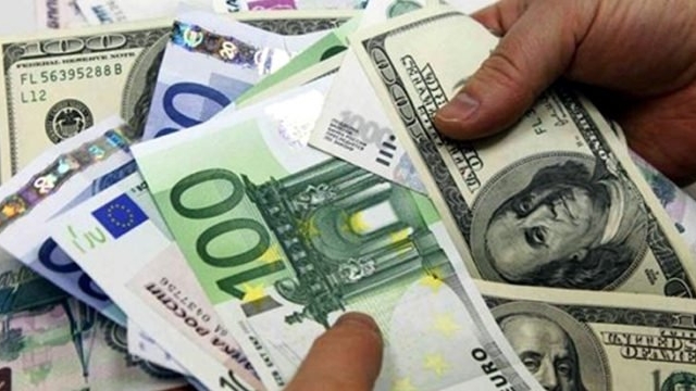 Curs valutar 23 mai 2019. Și euro, și dolarul au crescut din nou