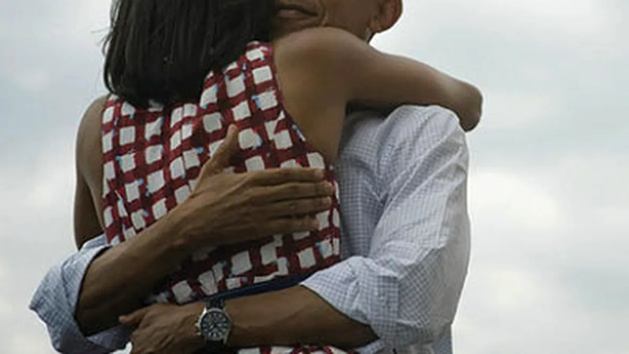 Liniştit alături de Michelle! Prima fotografie cu Barack Obama după ce a câştigat alegerile!