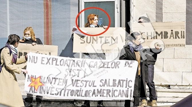 Protest pasnic incheiat la politie. Brianna Caradja, saltata de jandarmi