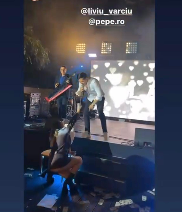 Moment penibil la nunta lui Pepe! Artista celebră de la noi s-a lăsat pe vine şi s-a văzut tot. Vârciu, uimit când a văzut-o