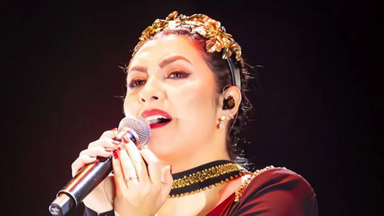 Ce a pățit Andra Măruță în timpul ultimului concert, de la Craiova! Ce au făcut spectatorii din primul rând