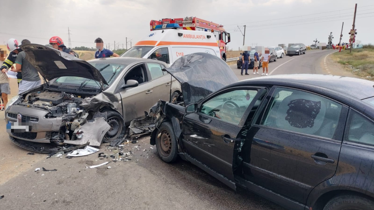 Accident rutier grav în Ialomița! Nouă persoane au fost implicate, printre care patru minori