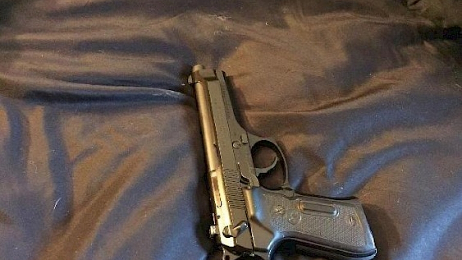 Pistolarul de la Todirești a fost prins după o cursă nebună! A spart barajul Poliției!!