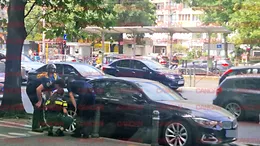 Hoții îi terorizează pe proprietarii de mașini de lux din cartierul bogătașilor! Imagini ULUITOARE surprinse de camerele de supraveghere