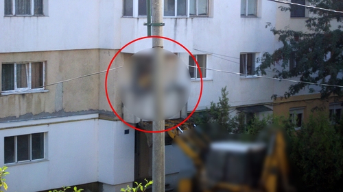 Numai la romani vezi asta! Si-a uitat cheile de la apartament si a intrat in casa cu...