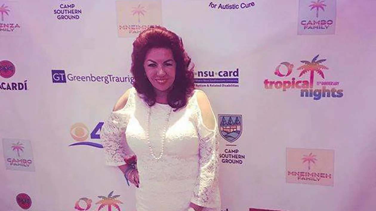 CARMEN HARRA, în urmă cu 27 de ani! Uite ce ţinute provocatoare purta