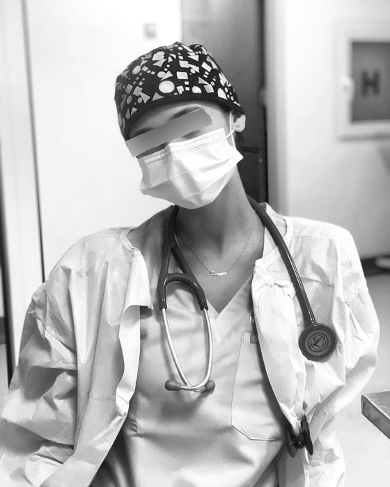 M., iubita lui Tomată, este medic (Foto: Instagram)